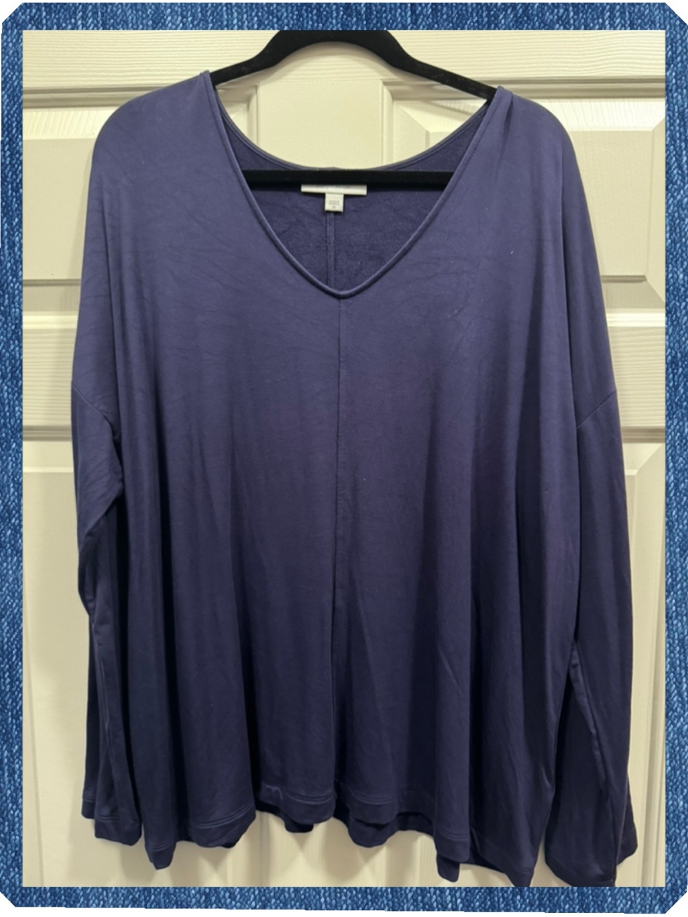 J. Jill ▪️ Relaxed V-Neck Long Sleeve Top - Navy Blue